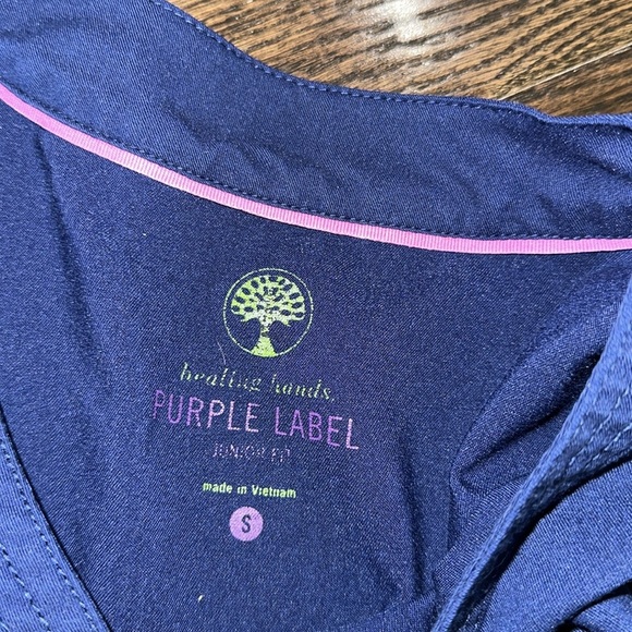 Healing Hands Navy Scrub top size small - Picture 4 of 4